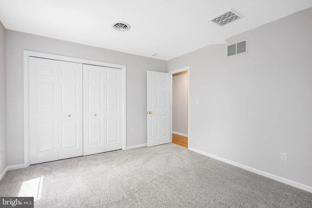 Photo of 525 UPTON ROAD
