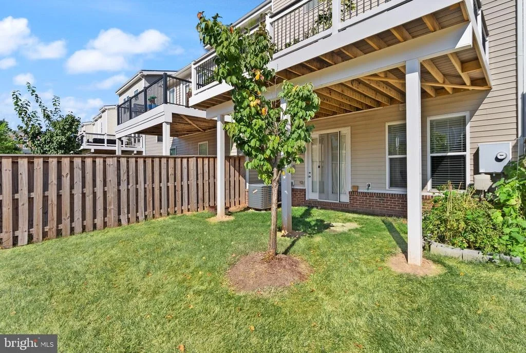 Photo of 23491 EPPERSON SQUARE