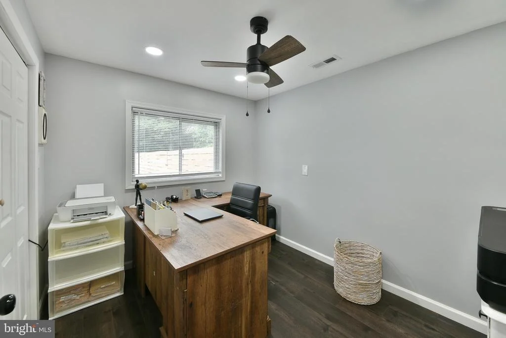 Photo of 8 WINDOVER LANE