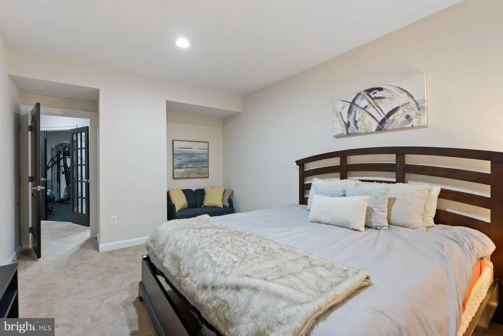 Photo of 14517 HIGHBURY LANE
