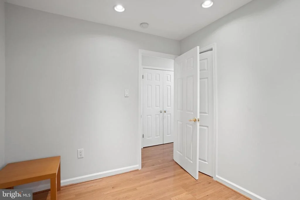 Photo of 1410 FALLSWOOD DRIVE