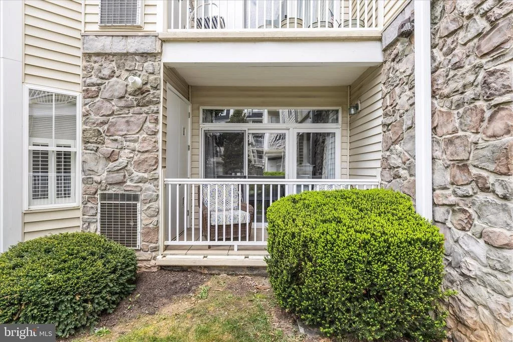 Photo of Unit 105 at 2520 WATERSIDE DRIVE