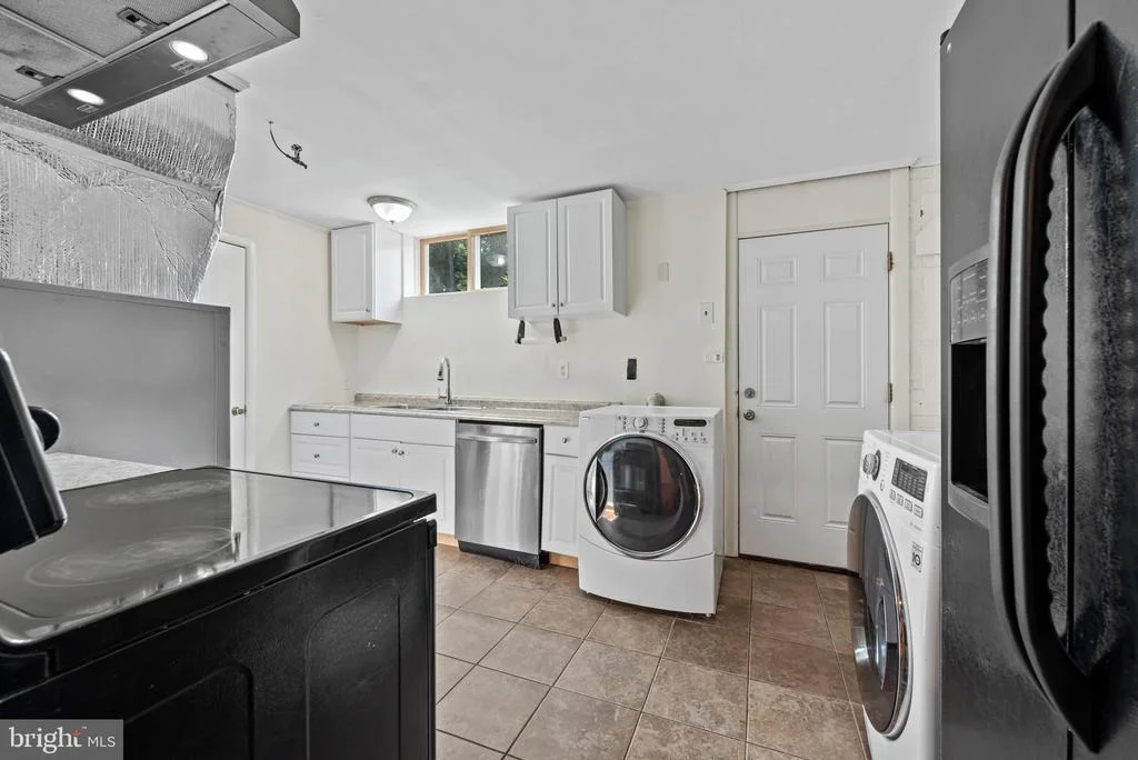 Photo of 2841 MONTCLAIR DRIVE