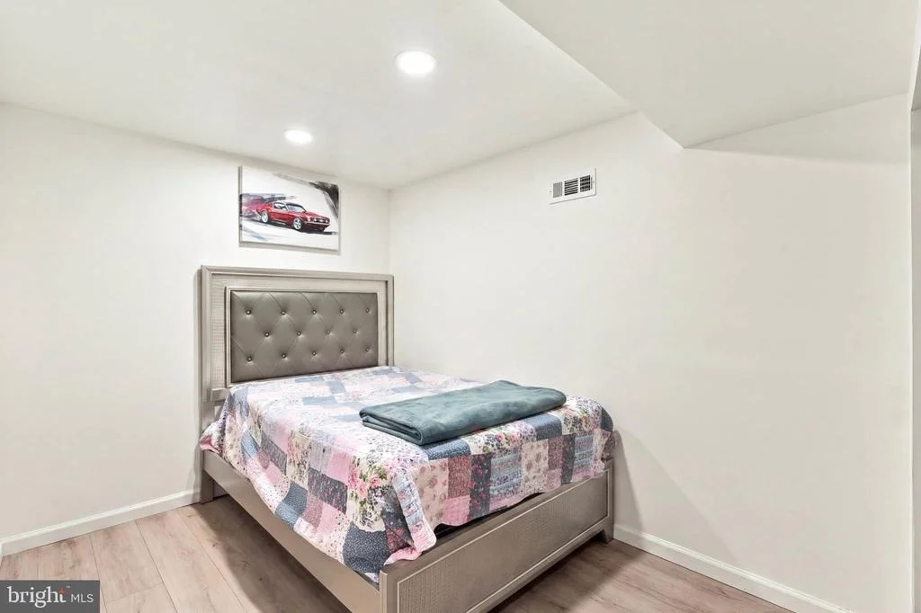 Photo of 13308 DAUPHINE STREET