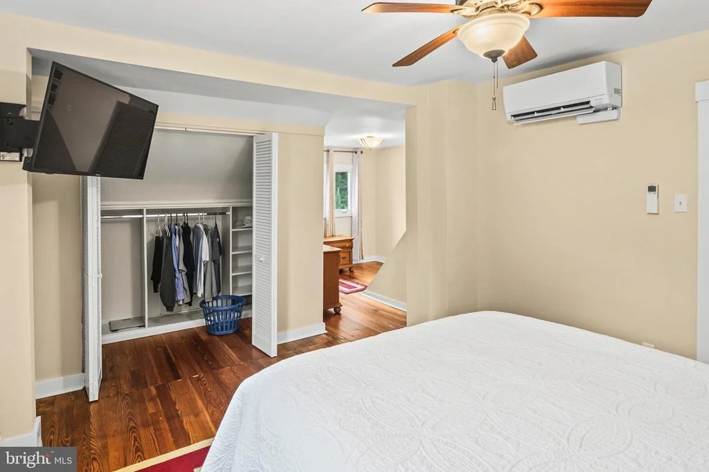 Photo of 208 EDGEWATER DRIVE