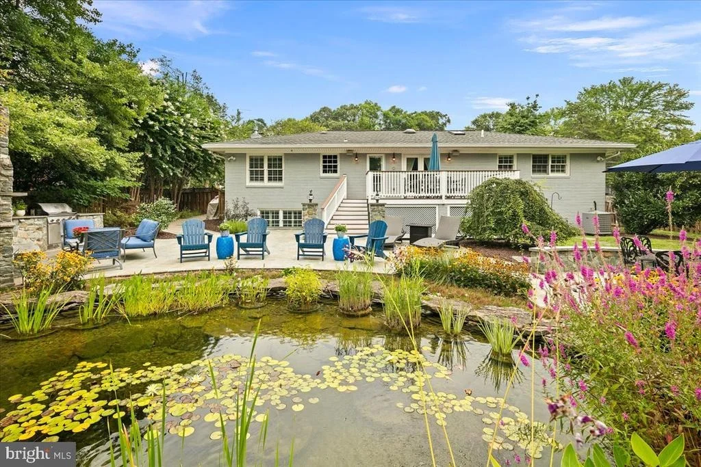 Photo of 4429 NEPTUNE DRIVE