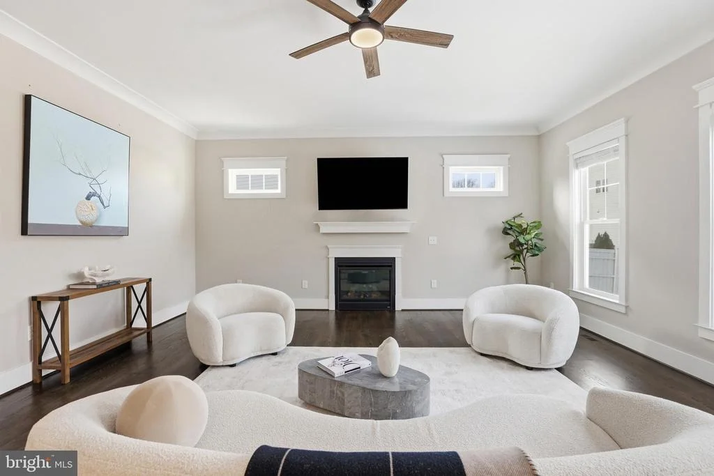 Photo of 10602 OAK PLACE