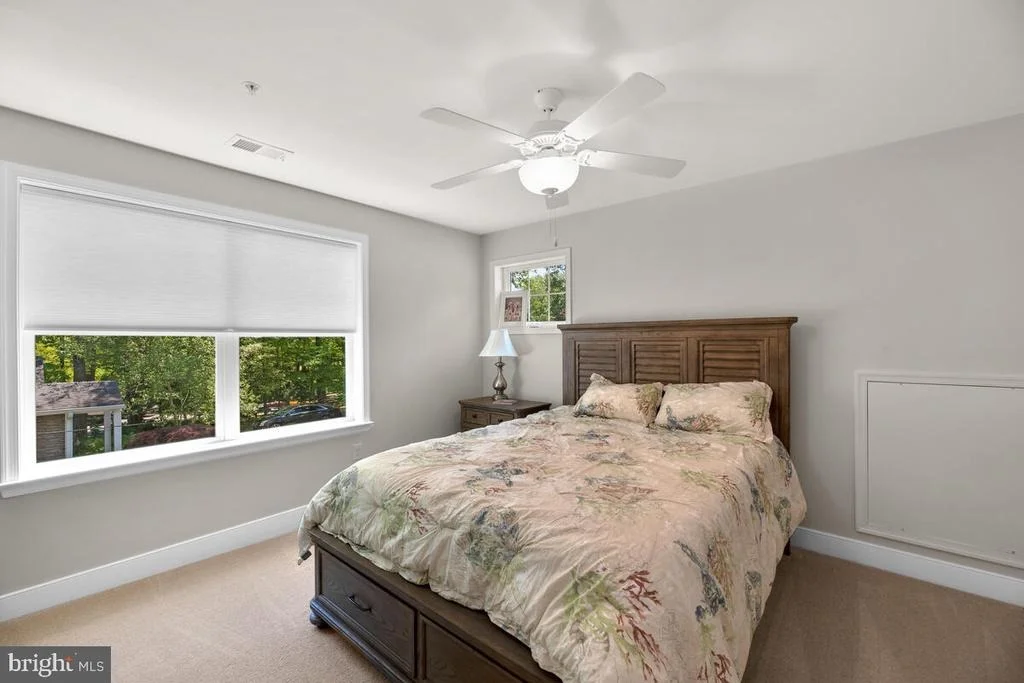 Photo of 1162 OAK VIEW DRIVE