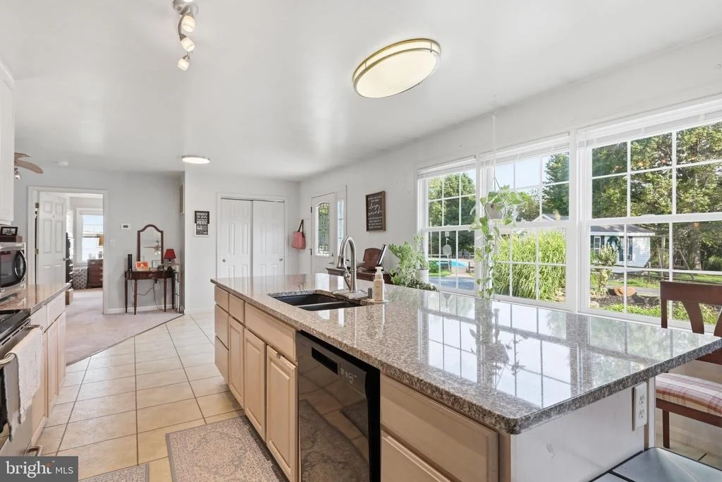 Photo of 5921 QUINN ROAD