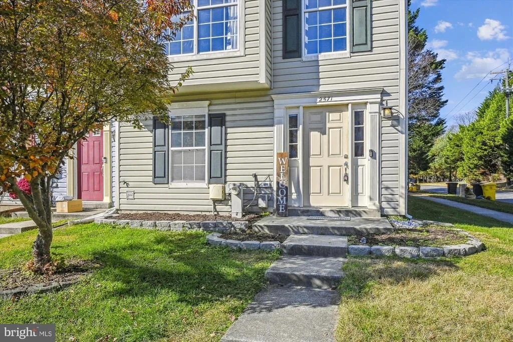 Photo of Unit 49 at 2571 AMBLING CIRCLE