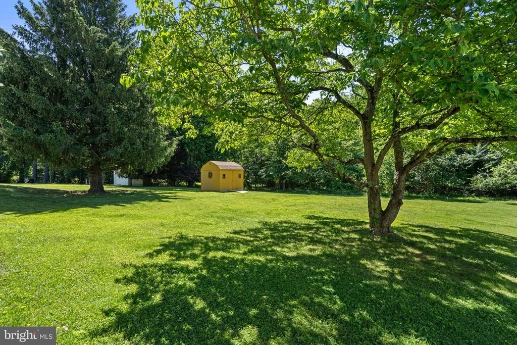 Photo of 9008 EDGEWOOD DRIVE
