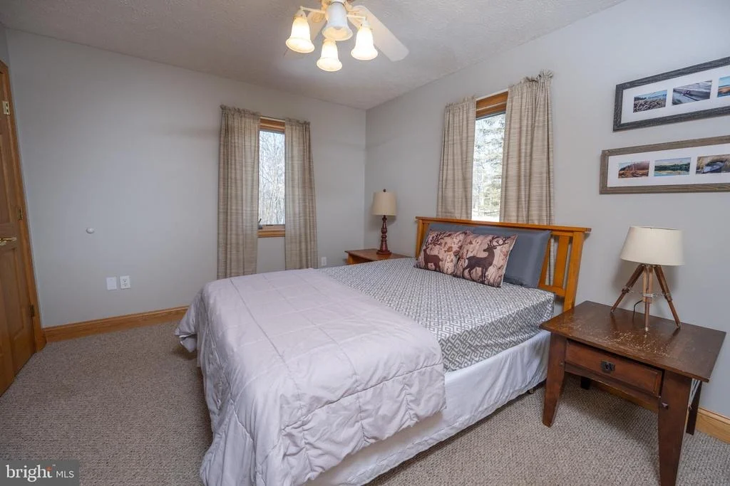 Photo of 723 PINNACLE DRIVE