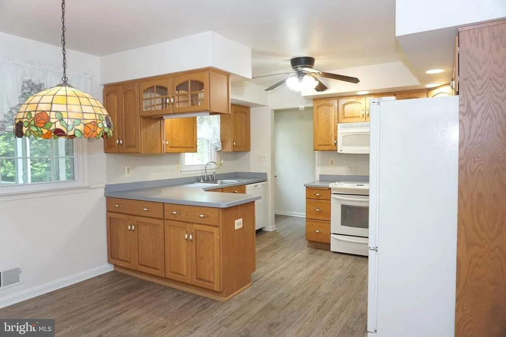 Photo of 1304 CHEZ COURT