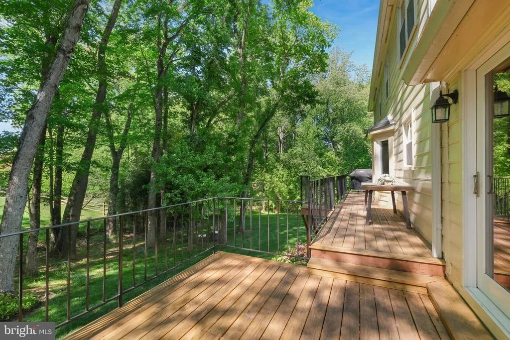 Photo of 9437 REACH ROAD