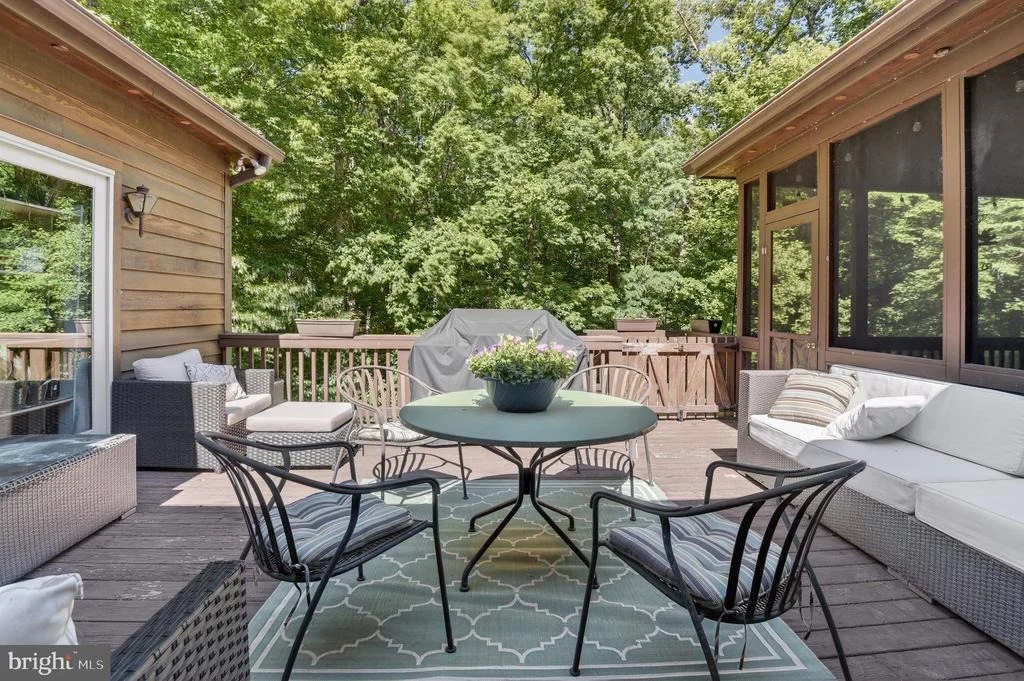 Photo of 1137 SUGARLOAF MOUNTAIN ROAD