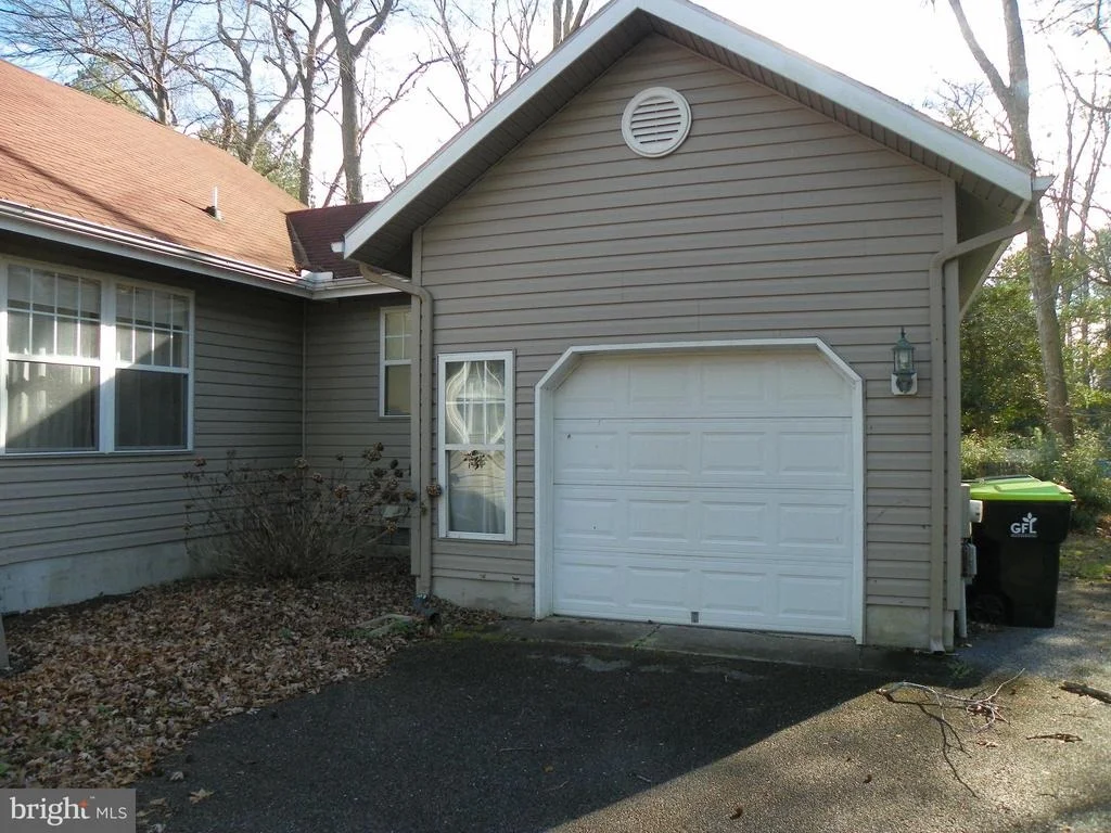 Photo of 14 WOODS CIRCLE