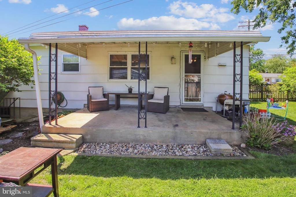 Photo of 6106 DEERBROOK ROAD