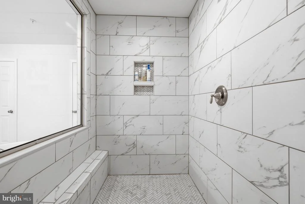 Photo of 2758 HILLFIELD DRIVE