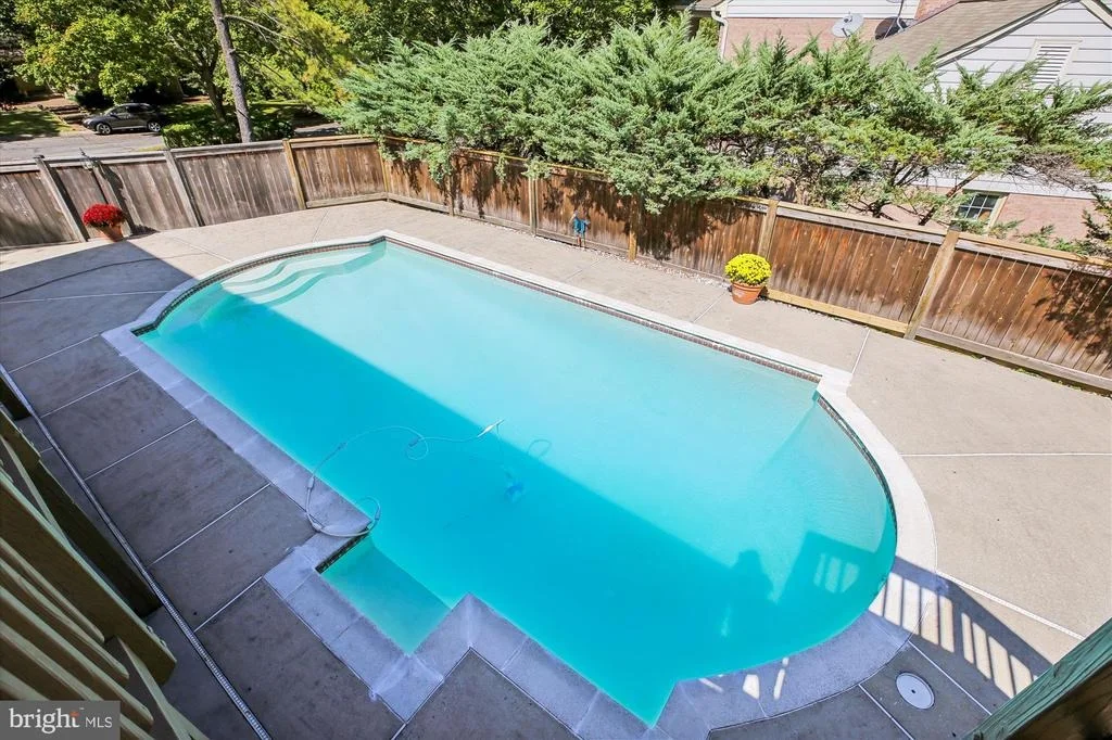 Photo of 9537 FOX HOLLOW