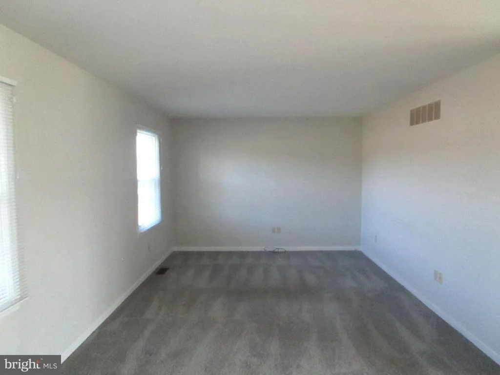 Photo of 1672 VERNON ROAD