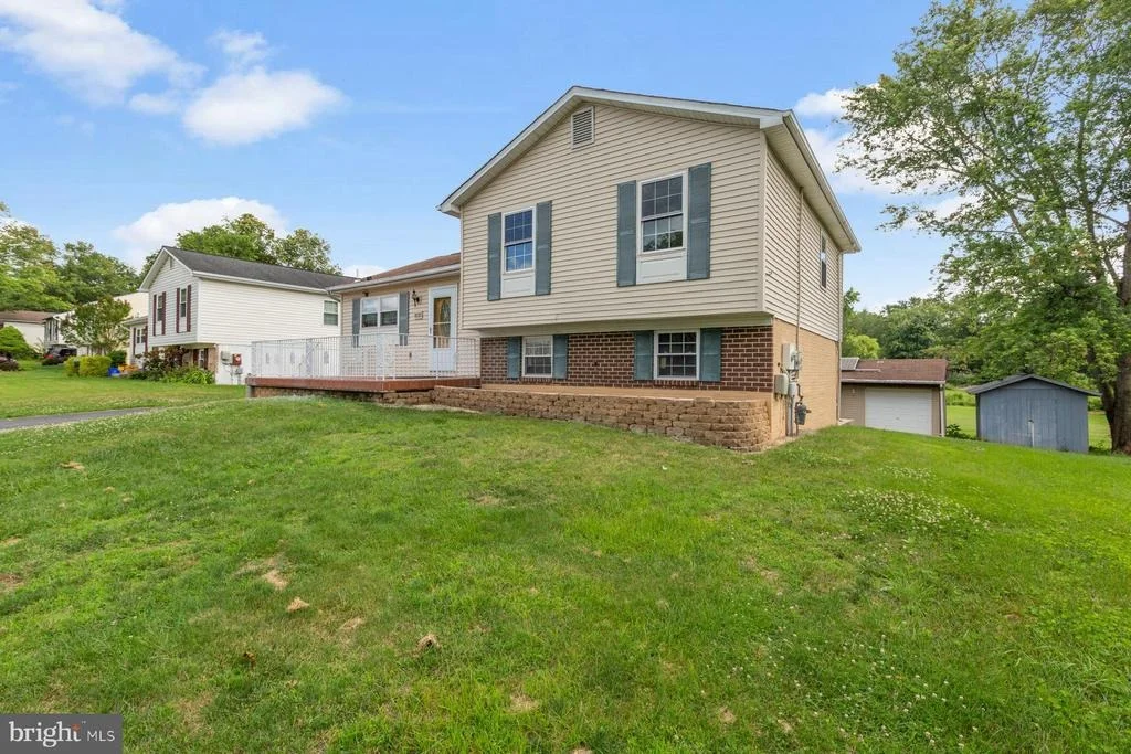 Photo of 8220 HEDGE APPLE WAY