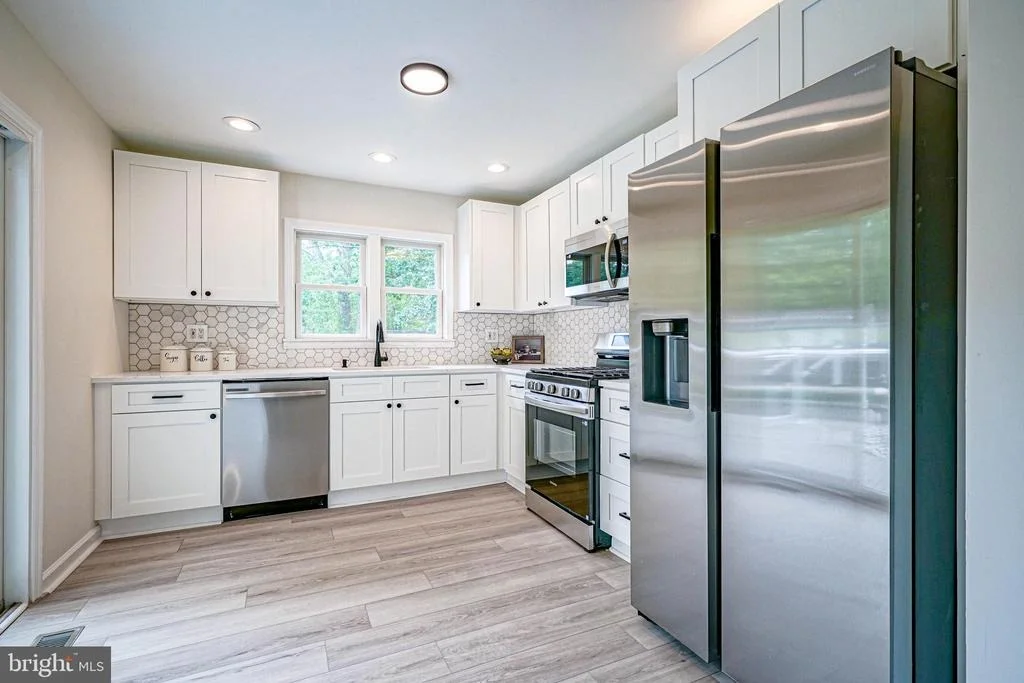 Photo of 299 HICKSTOWN ROAD