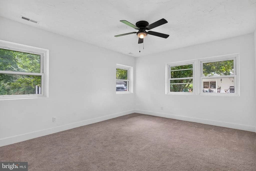 Photo of 120 TUCKAHOE ROAD