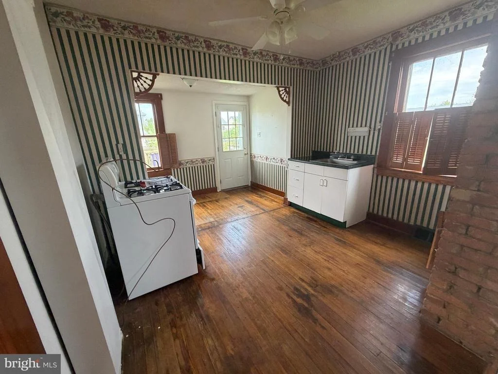 Photo of 636 HOLY CROSS ROAD