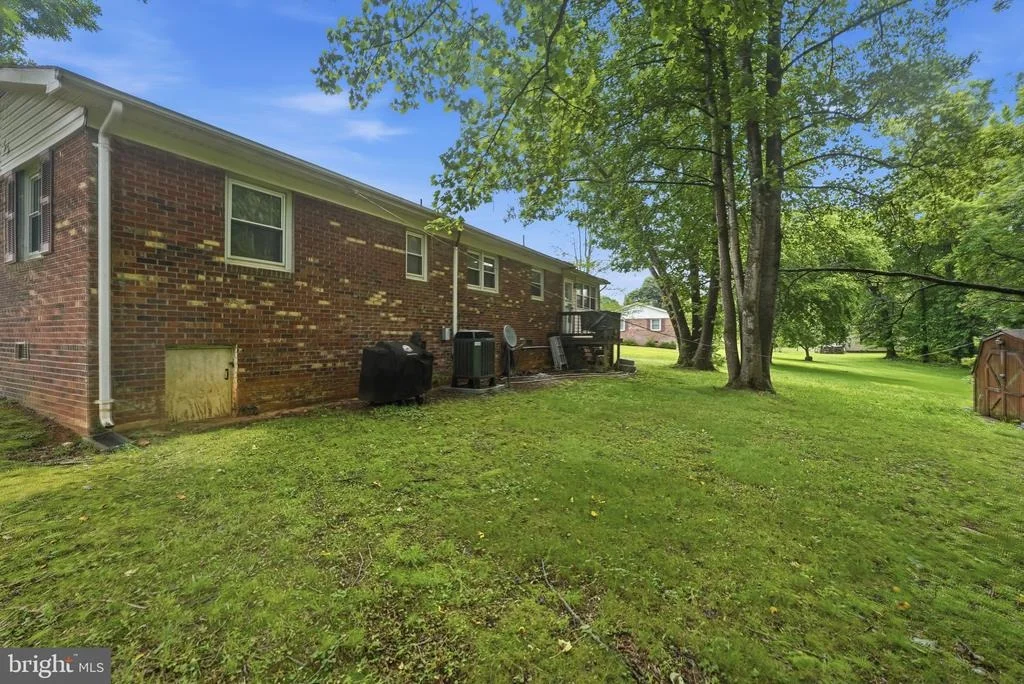 Photo of 8398 KIRTLEY TRAIL