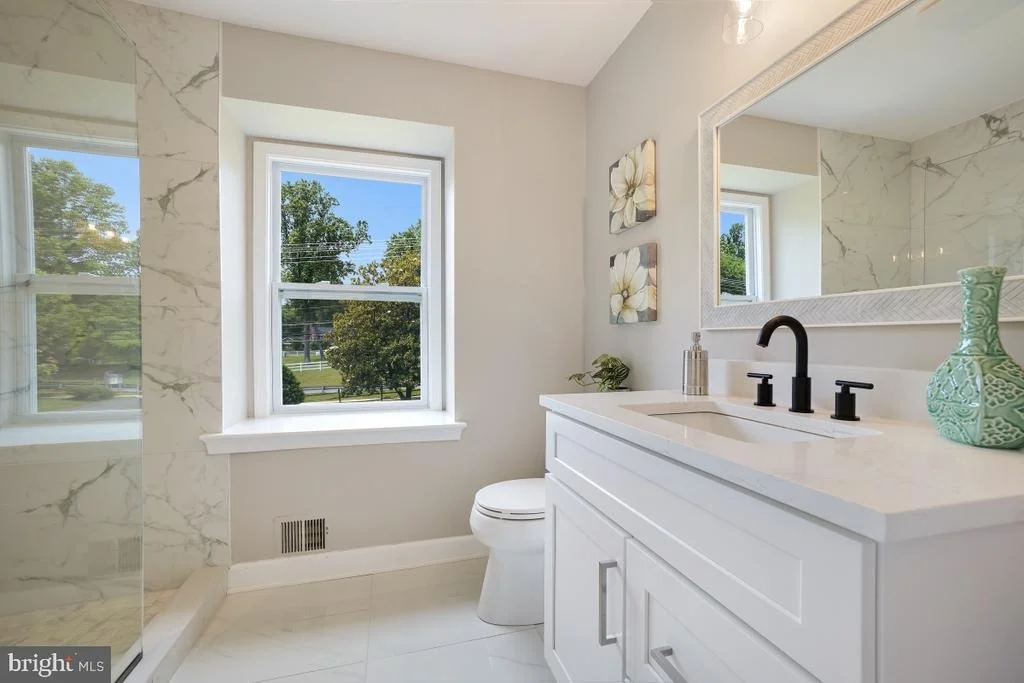Photo of 10717 RIVER ROAD