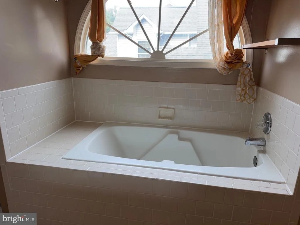 Photo of 9348 CREEKVIEW DRIVE