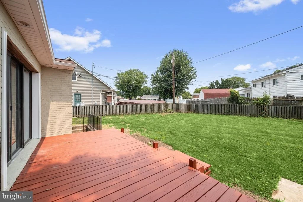 Photo of 6035 MOOREHEAD ROAD