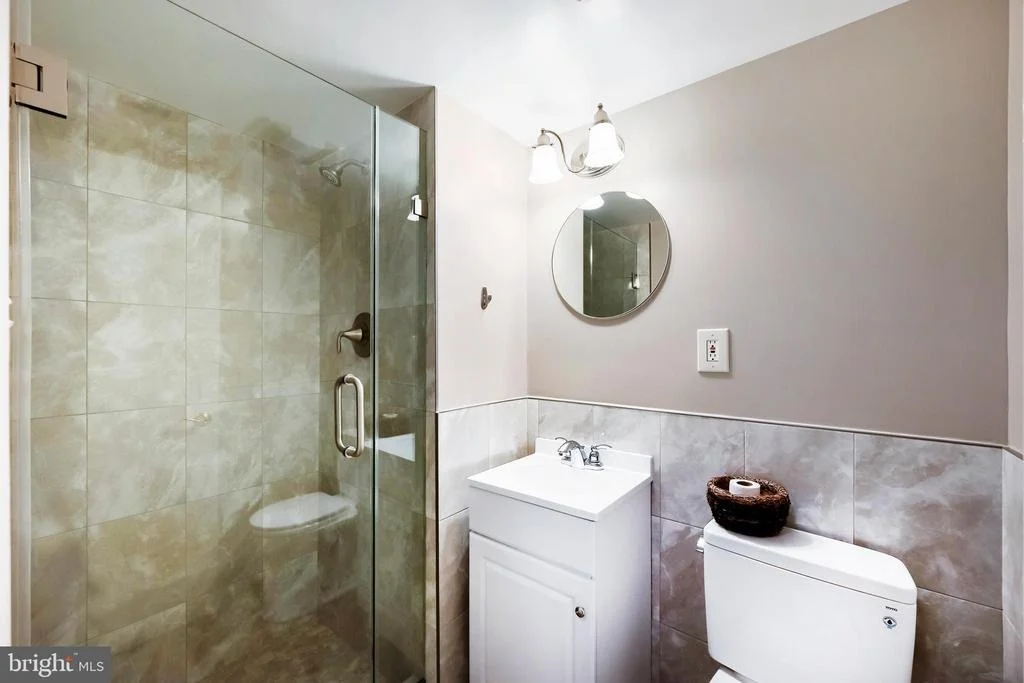 Photo of 852 DIAMOND DRIVE