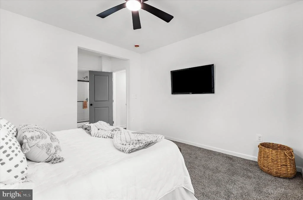 Photo of 5505 ASHBOURNE ROAD