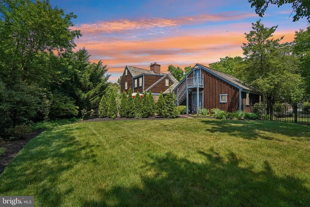 Photo of 355 BROADVIEW LANE