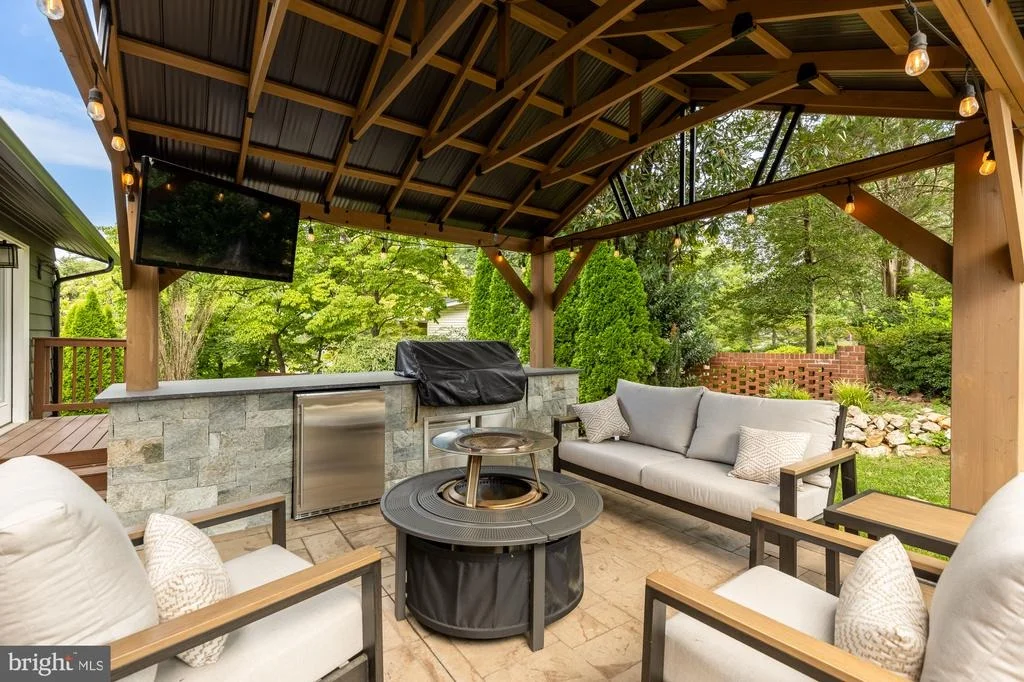 Photo of 5010 KING RICHARD DRIVE