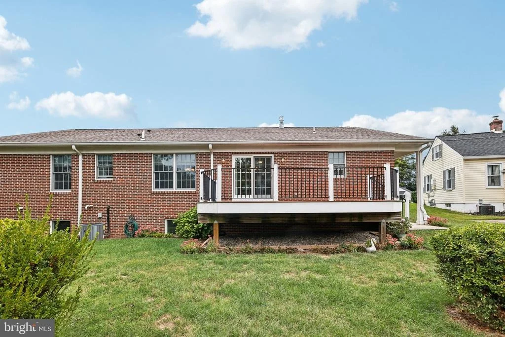 Photo of 337 SETH PLACE