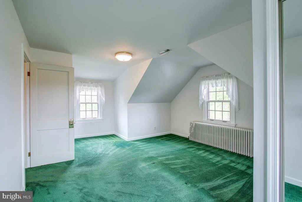 Photo of 3010 MAPLEHILL ROAD