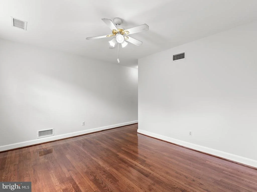 Photo of 3713 QUEEN MARY DRIVE