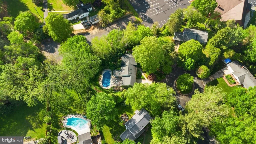 Photo of 7328 CENTENNIAL ROAD