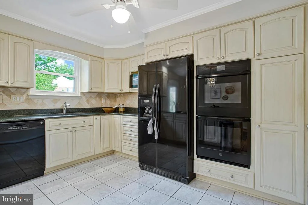 Photo of 213 GEORGETOWN