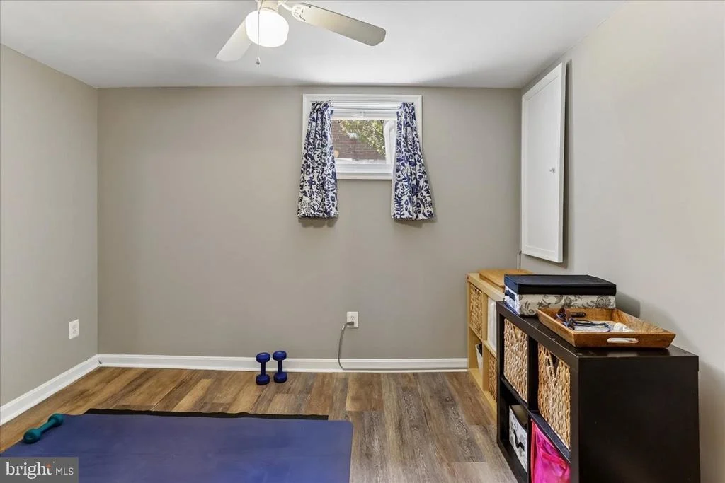 Photo of 1504 CREST ROAD