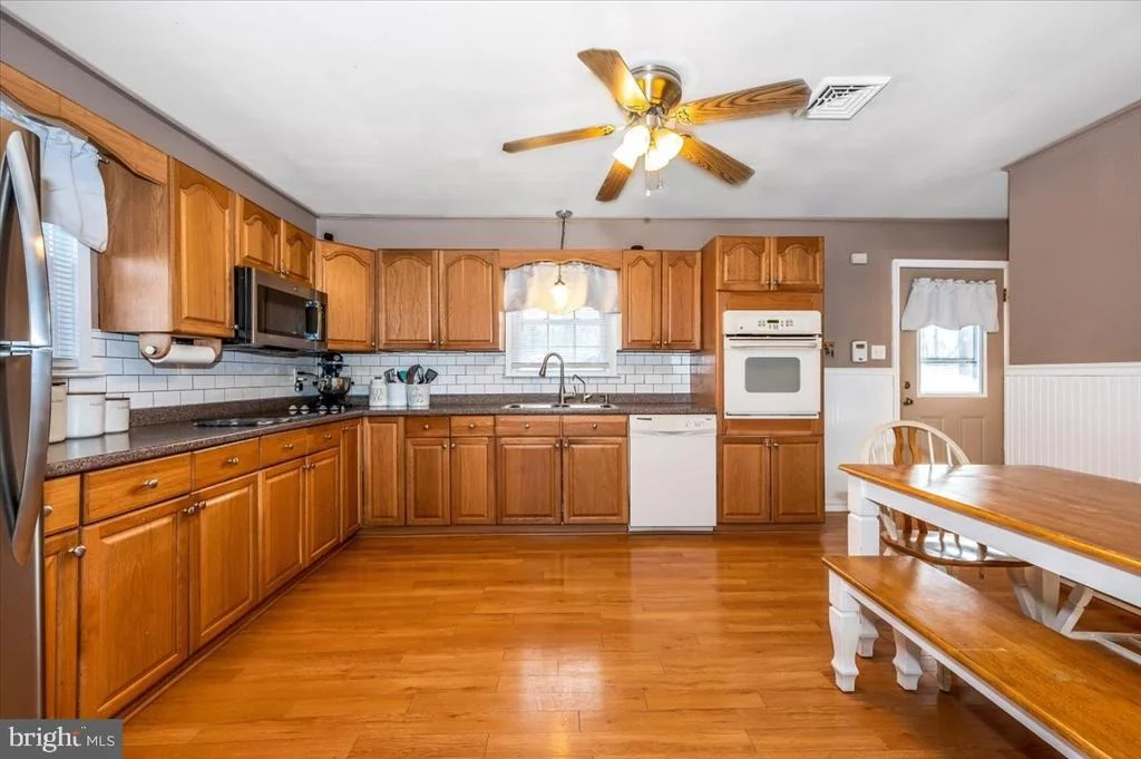 Photo of 15225 CLEAR SPRING ROAD