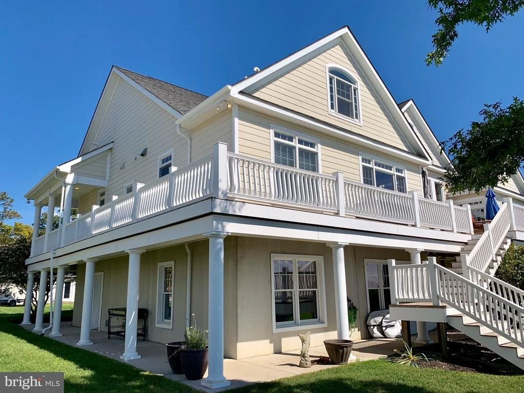 Photo of 3539 BAY DRIVE