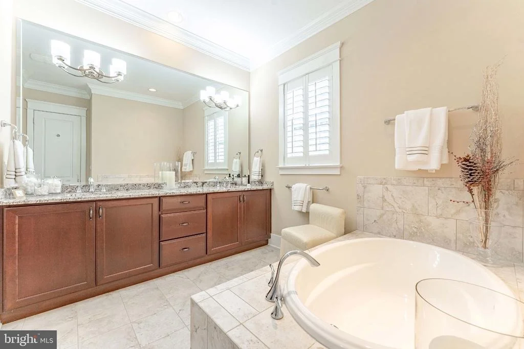 Photo of 305 QUIGLEY DRIVE