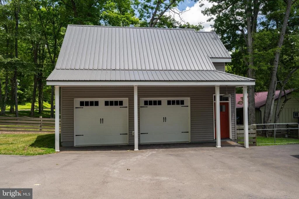 Photo of 507 SHORELINE DRIVE