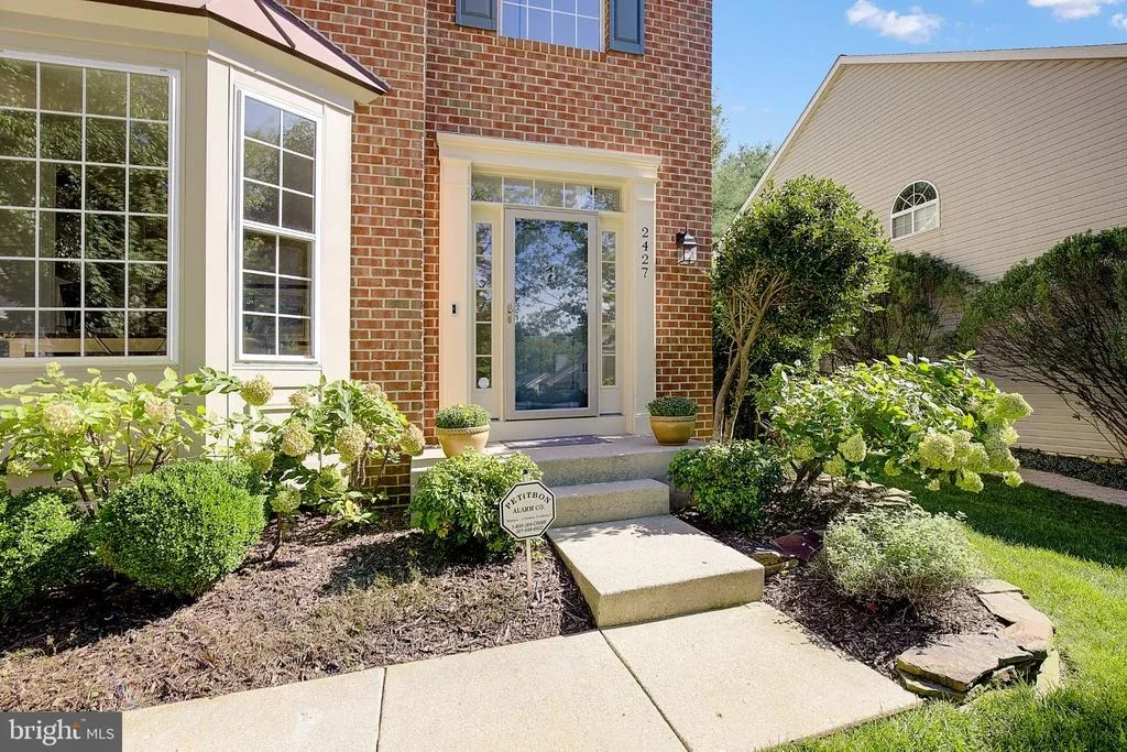 Photo of 2427 CHELMSFORD DRIVE