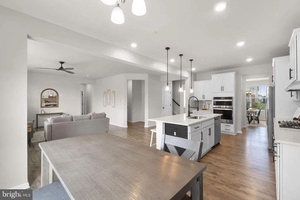 Photo of 688 NORTH CHANDLER DRIVE