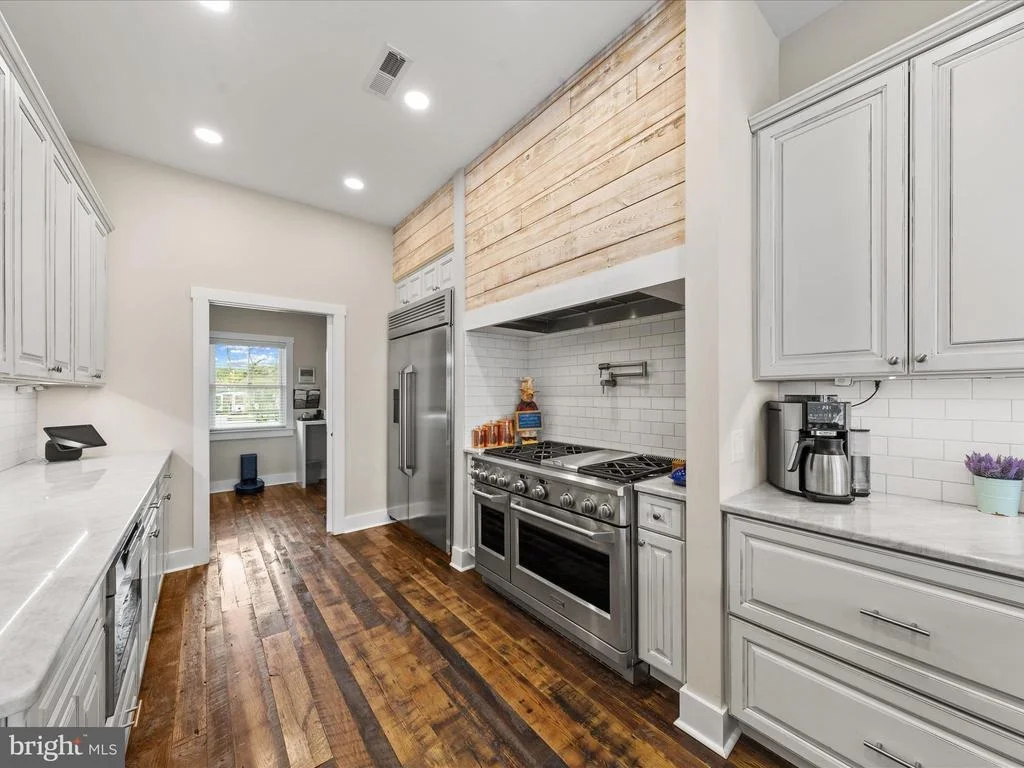 Photo of 2 MARSHALL ROAD
