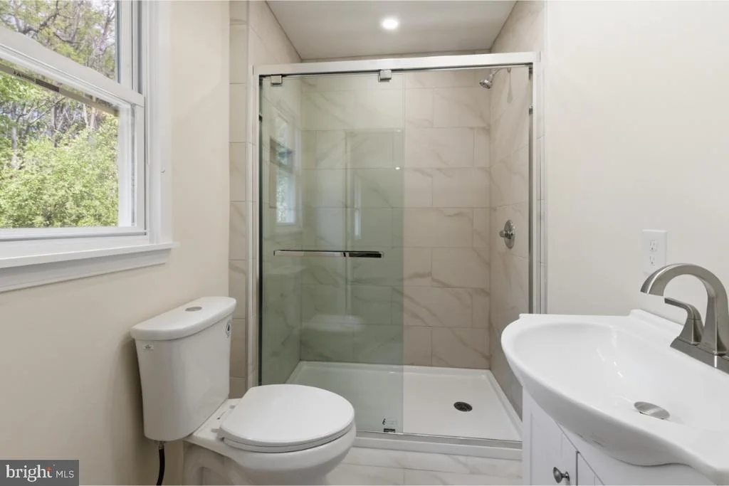 Photo of 24823 CUTSAIL DRIVE